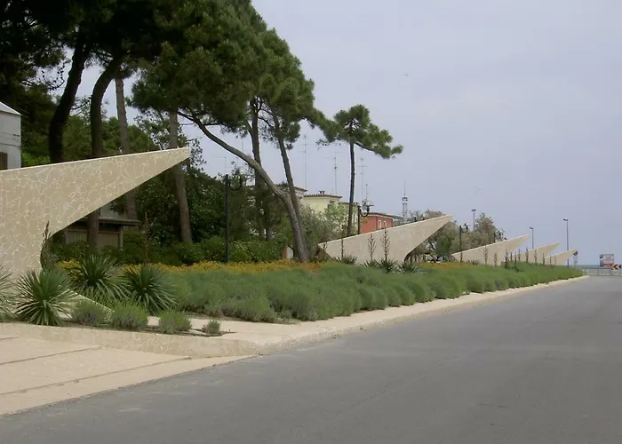 Sirena * ليدو ديلي ايستينسي